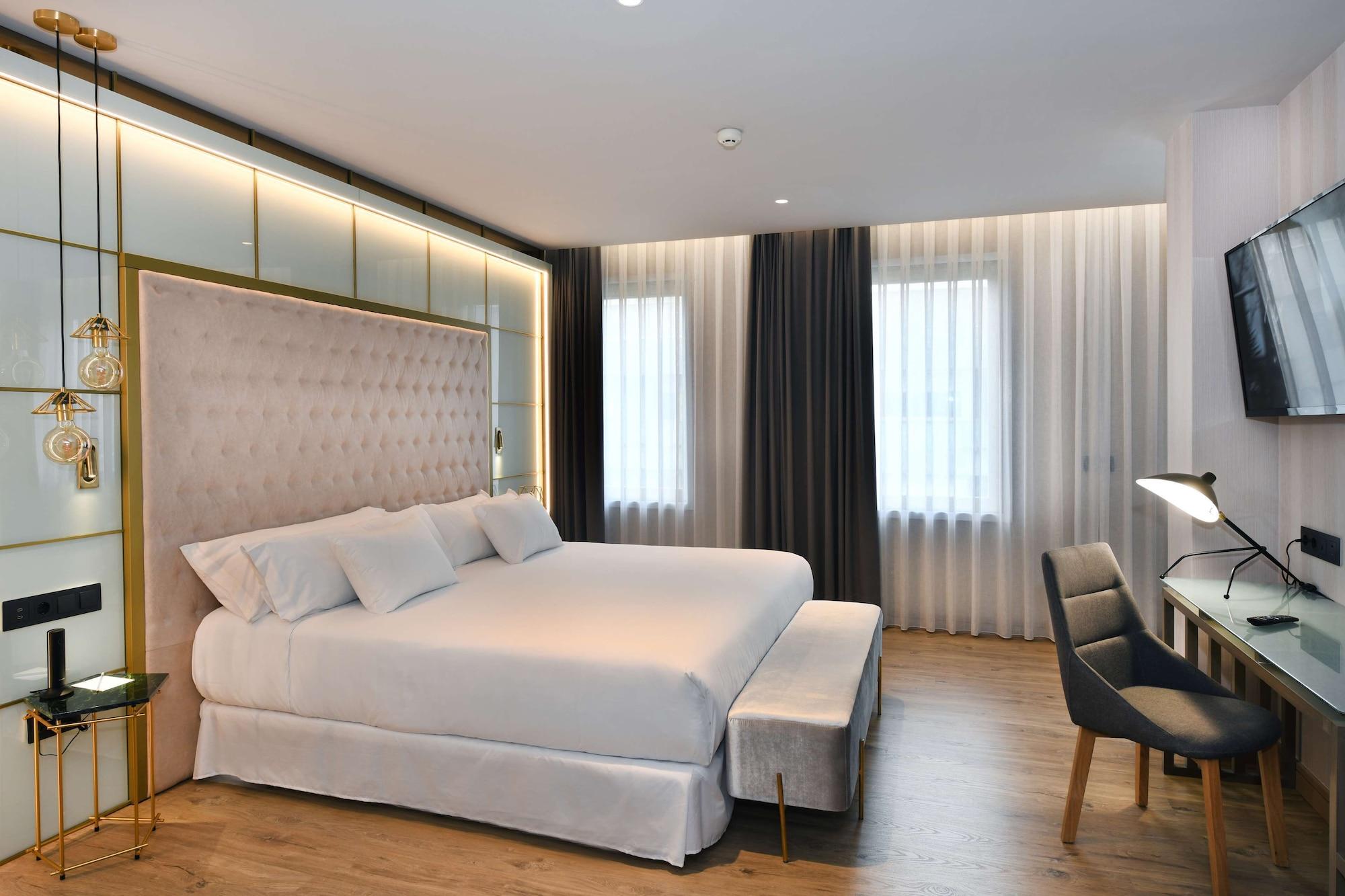 Barcelo Оуренсе Екстериор снимка